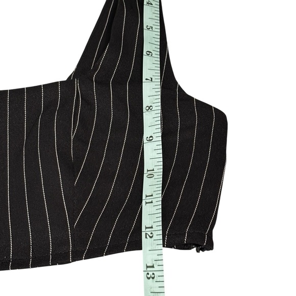 PRINCESS POLLY - SIZE 6- DARK NAVY / BLACK and White Striped Women's CROP / B11 - Picture 9 of 9